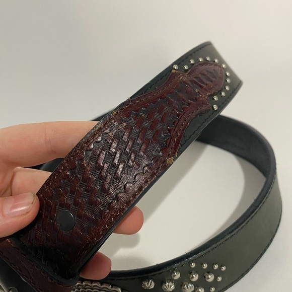 Texas Leather Manufacturing Dark Leather Belt with Silver Accents - Picture 3 of 9